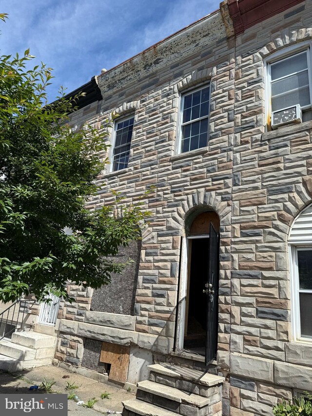 2324 E Madison St, Baltimore, MD 21205 - exterior view of stone siding