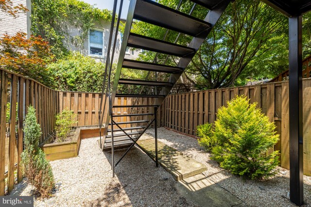 704 F St NE, Washington, DC 20002 - view of fenced backyard