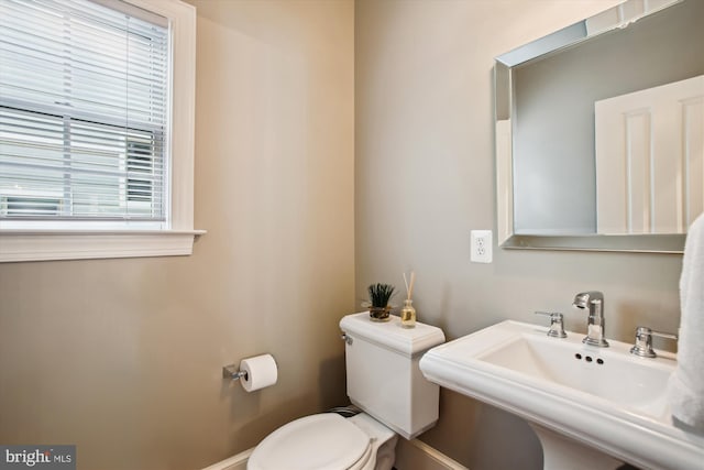 2371 N Edgewood St, Arlington, VA 22207 - bathroom featuring toilet and a sink