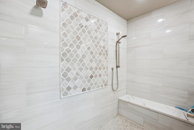 2371 N Edgewood St, Arlington, VA 22207 - bathroom featuring a tile shower