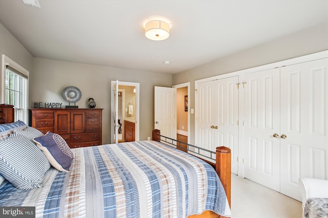 2371 N Edgewood St, Arlington, VA 22207 - bedroom with ensuite bath