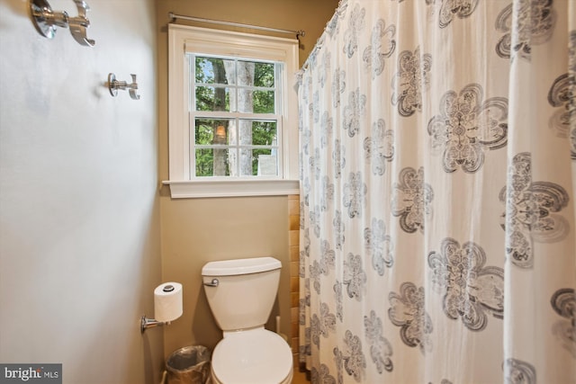 2371 N Edgewood St, Arlington, VA 22207 - bathroom with toilet and a shower with shower curtain
