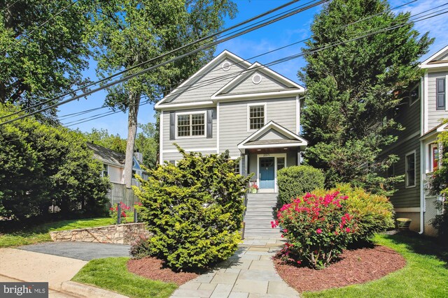 2371 N Edgewood St, Arlington, VA 22207 - view of front facade
