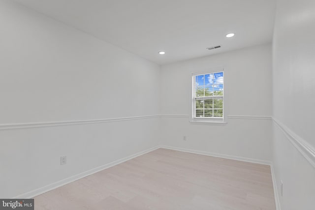 20036 Appledowre Cir Unit 450, Germantown, MD 20876 - spare room featuring light wood-style floors, recessed lighting, and baseboards