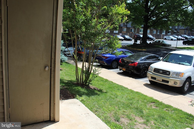 104 Duvall Ln Unit 30-104, Gaithersburg, MD 20877 - view of yard