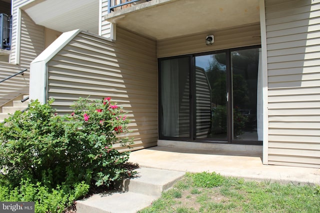 104 Duvall Ln Unit 30-104, Gaithersburg, MD 20877 - property entrance with a balcony