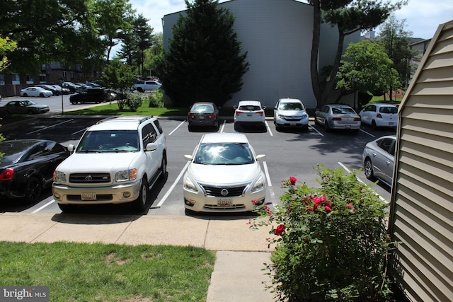 104 Duvall Ln Unit 30-104, Gaithersburg, MD 20877 - view of uncovered parking lot