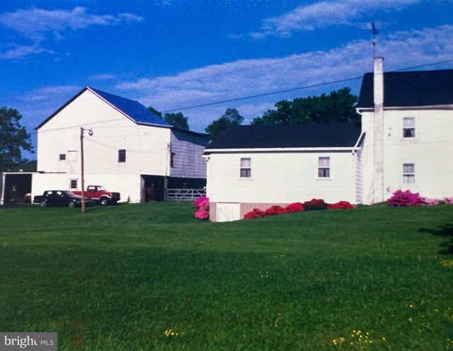 2138 Hill Rd, Perkiomenville, PA 18074 - view of property exterior with a yard