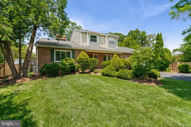 6188 Cobbs Rd, Alexandria, VA 22310 - view of front facade featuring brick siding