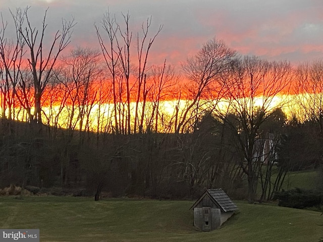 1293 Eagle Rd, New Hope, PA 18938 - yard at dusk featuring a lawn