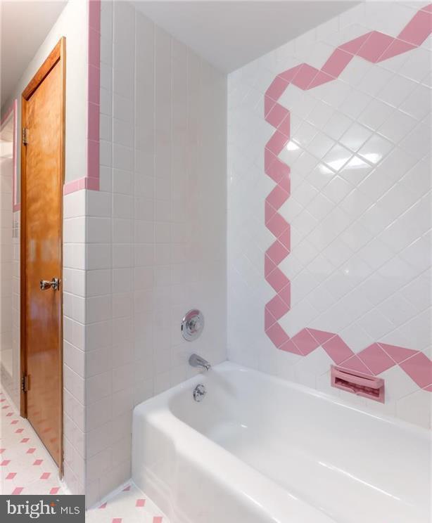 1195 Hemlock St, Palmerton, PA 18071 - view of bathroom