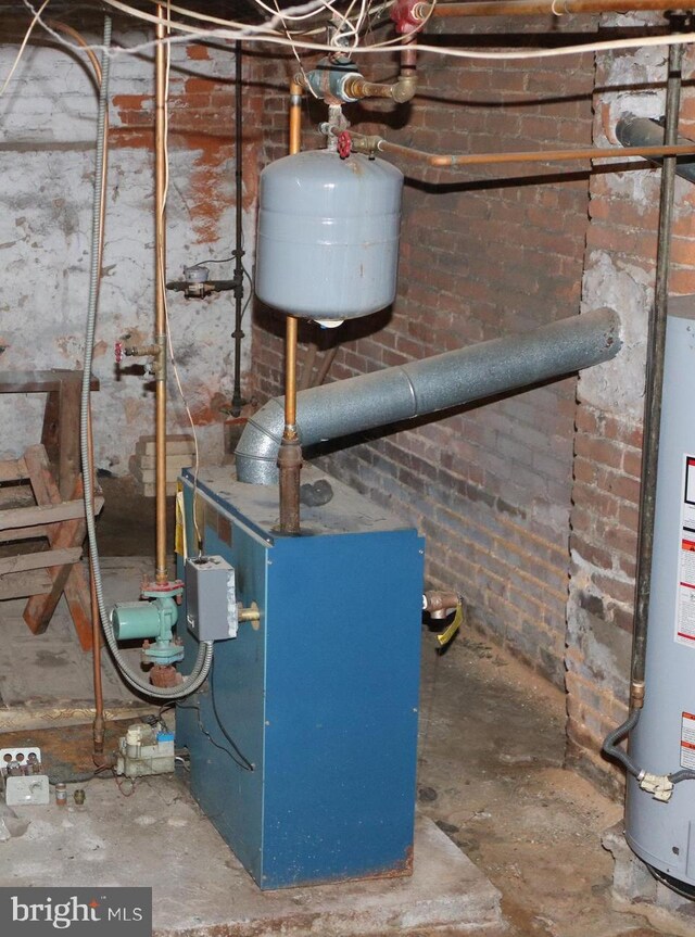 85 S St, Hanover, PA 17331 - utilities featuring a heating unit and gas water heater