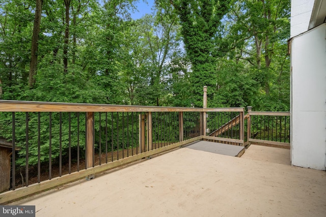 5604 Edgemont Dr, Alexandria, VA 22310 - view of patio
