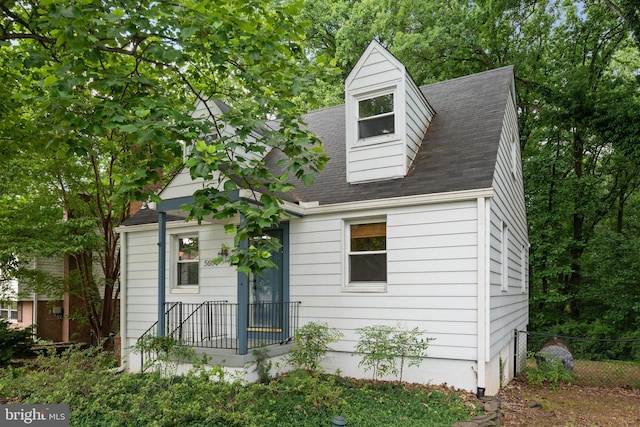 5604 Edgemont Dr, Alexandria, VA 22310 - cape cod home with roof with shingles