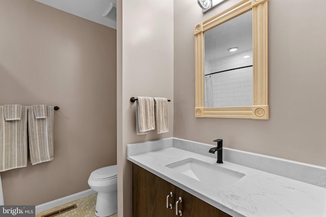 11111 Willow Bottom Dr, Columbia, MD 21044 - full bathroom featuring toilet, vanity, baseboards, and a shower with shower curtain