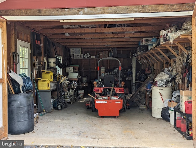 2834 E Boss Arnold Rd, Jefferson, MD 21755 - view of garage