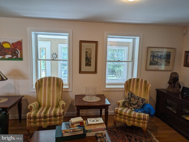 2834 E Boss Arnold Rd, Jefferson, MD 21755 - living area featuring wood finished floors and baseboards
