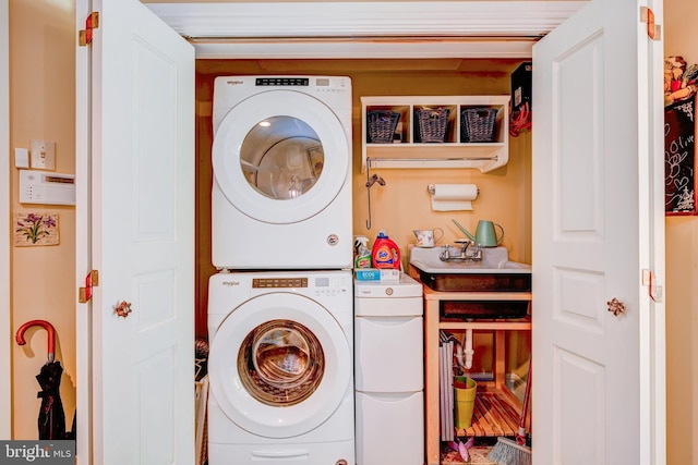 315 Linden Ave, Doylestown, PA 18901 - laundry room featuring stacked washer / dryer