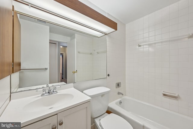 3601 Clarks Ln Unit 424, Baltimore, MD 21215 - full bathroom with toilet, vanity, and shower / tub combination