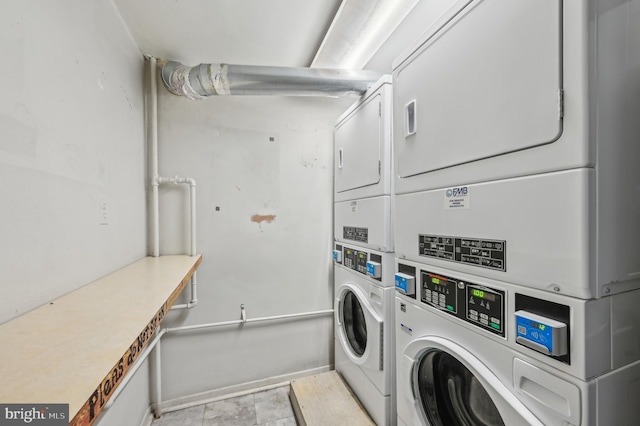 3601 Clarks Ln Unit 424, Baltimore, MD 21215 - communal laundry room featuring stacked washing machine and dryer and washer and dryer