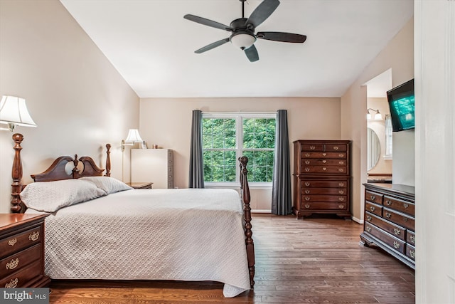 5441 Gladewright Dr, Centreville, VA 20120 - bedroom featuring lofted ceiling, wood finished floors, and a ceiling fan