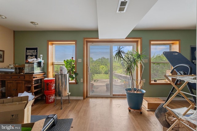 9997 Baltimore National Pike, Myersville, MD 21773 - interior space featuring wood finished floors and baseboards