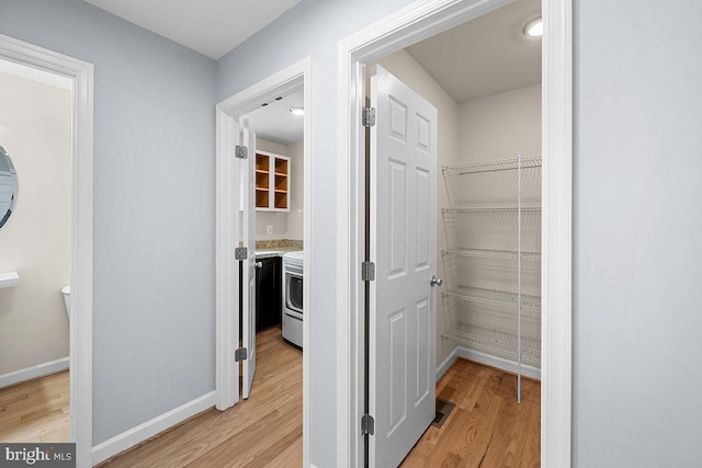 6712 Ridgecrest Rd, New Market, MD 21774 - hallway with light wood-style flooring and baseboards