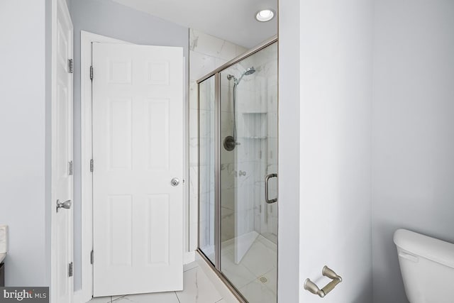 6712 Ridgecrest Rd, New Market, MD 21774 - full bath featuring a shower stall, toilet, and vanity