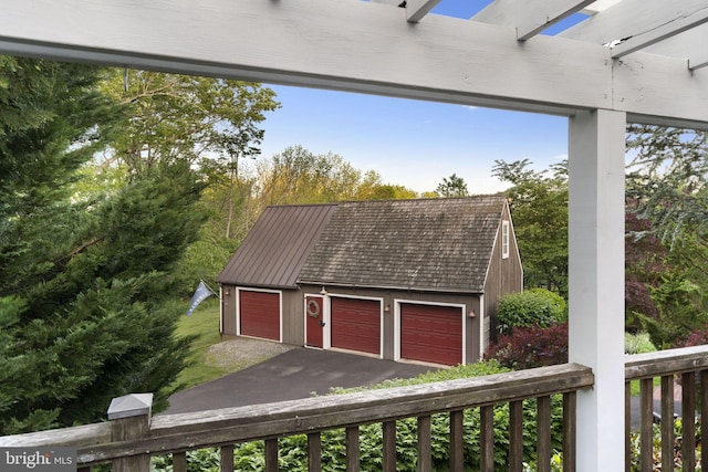 1249 Pebble Hill Rd, Doylestown, PA 18901 - view of detached garage