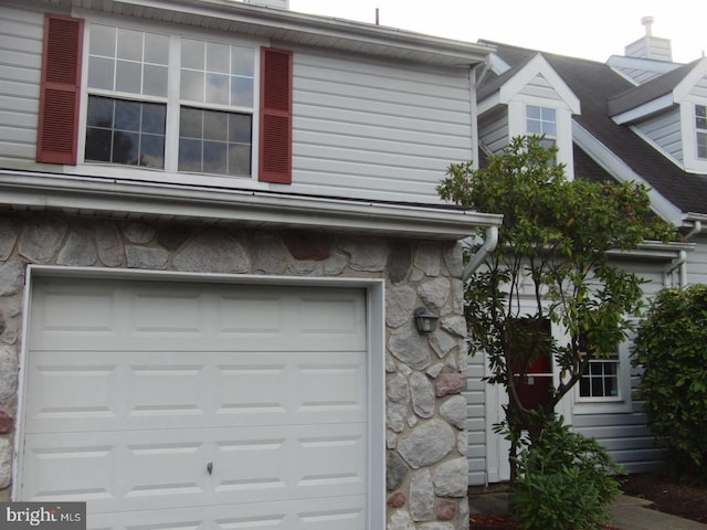302 Independence Dr, Southampton, PA 18966 - view of garage