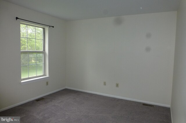 302 Independence Dr, Southampton, PA 18966 - unfurnished room with plenty of natural light, carpet floors, and baseboards