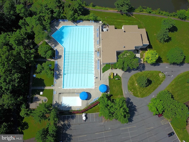 515 Sugarland Run Dr, Sterling, VA 20164 - aerial view of a pool area
