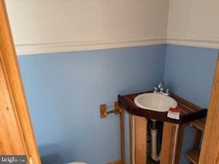 7686 Briar Ln, Pasadena, MD 21122 - bathroom featuring vanity