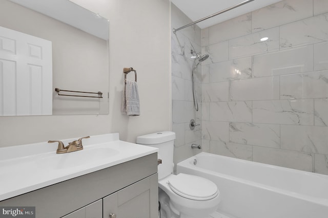 14901 Running Ridge Ln, Silver Spring, MD 20906 - full bath with toilet, vanity, and washtub / shower combination