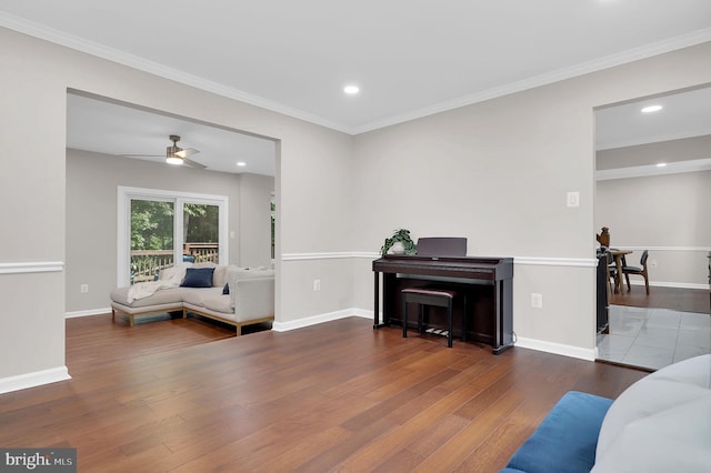 14901 Running Ridge Ln, Silver Spring, MD 20906 - living area featuring wood finished floors, crown molding, ceiling fan, baseboards, and recessed lighting