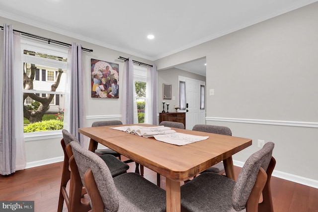 14901 Running Ridge Ln, Silver Spring, MD 20906 - dining area featuring baseboards, dark wood-style flooring, crown molding, and recessed lighting