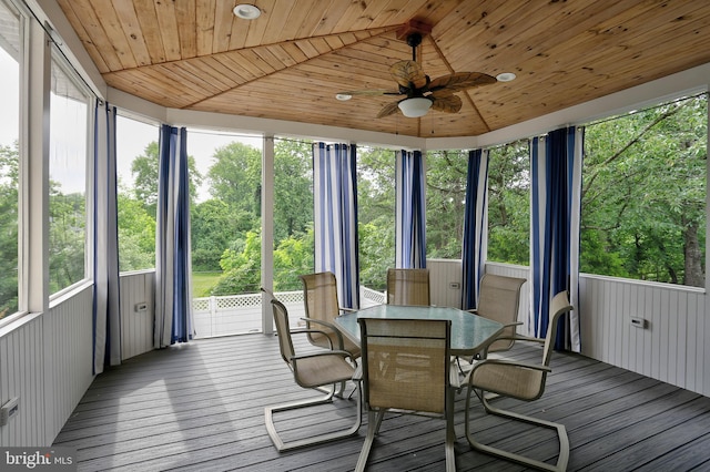 6224 Parkview Ct, Elkridge, MD 21075 - sunroom / solarium featuring ceiling fan, lofted ceiling, outdoor dining space, and view of wooded area