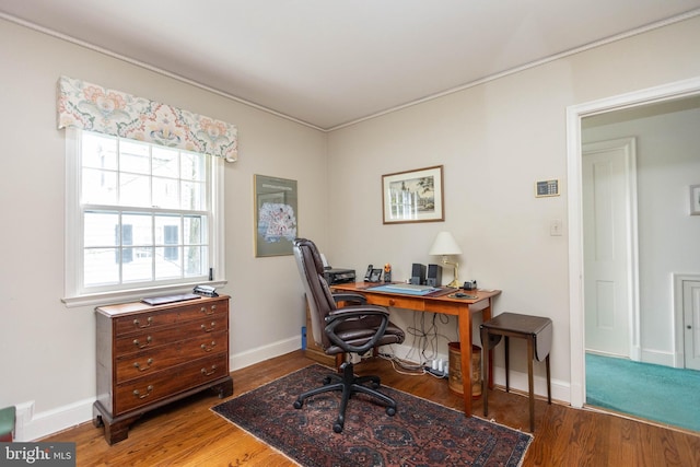 114 Bellemore Rd, Baltimore, MD 21210 - office space with wood finished floors and baseboards