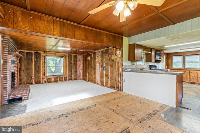 16427 Fairview Rd, Hagerstown, MD 21740