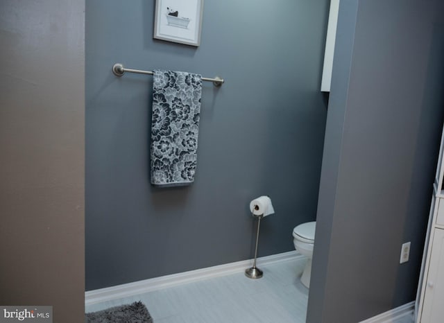 9348 Amaryllis Ave, Manassas, VA 20110 - bathroom featuring toilet and baseboards