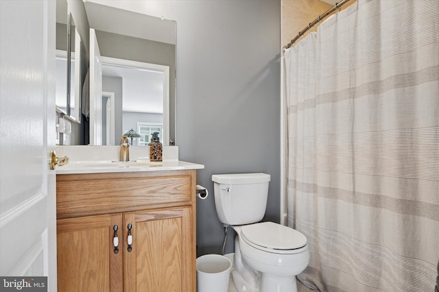 246 Honey Hollow Ln, Chalfont, PA 18914 - full bathroom with toilet, vanity, and a shower with curtain