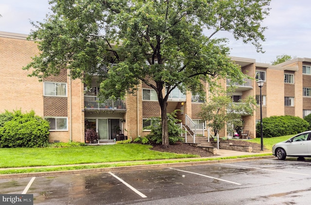 2902 Kings Chapel Rd Unit 6, Falls Church, VA 22042 - view of property featuring uncovered parking