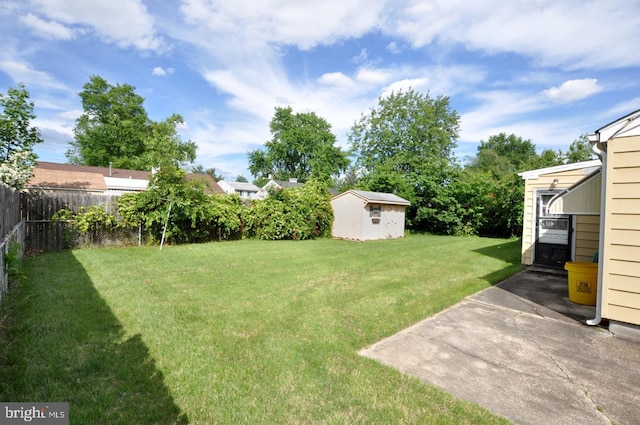 19 Rose Ave, Maple Shade, NJ 08052 - view of yard featuring a patio