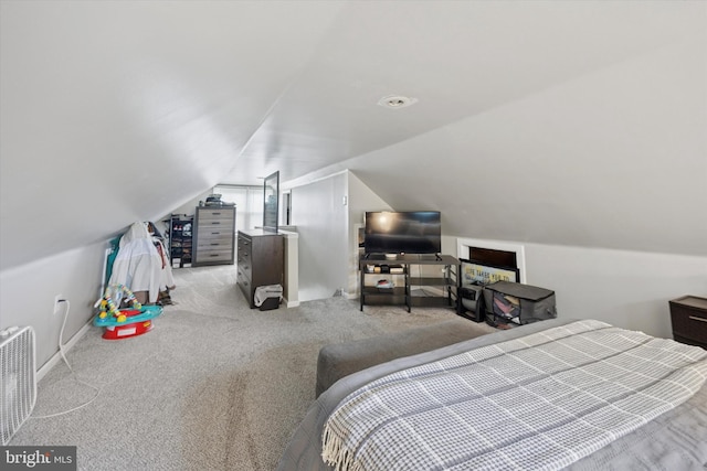 7 Neeld Ln, Aston, PA 19014 - bedroom featuring lofted ceiling, carpet flooring, and baseboards