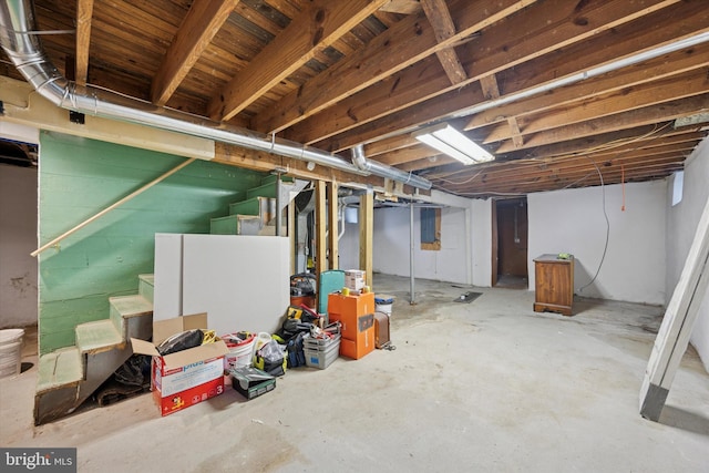 7 Neeld Ln, Aston, PA 19014 - unfinished below grade area with stairway