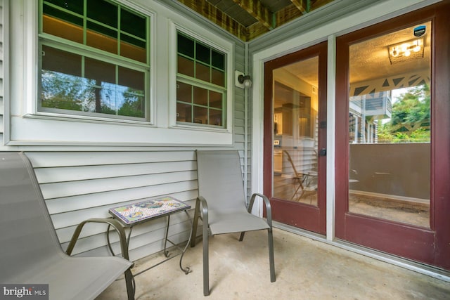 1328 Greenbriar Cir Unit 5-1328, Baltimore, MD 21208 - view of patio