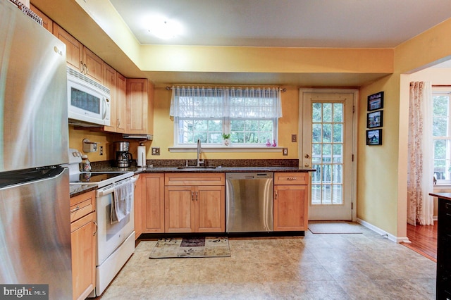 56 Zachary Dr, Chalfont, PA 18914 - kitchen featuring stainless steel appliances, a sink, plenty of natural light, and baseboards