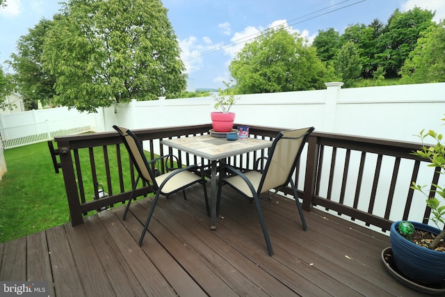 218 Independence Ave, State College, PA 16801 - wooden deck featuring outdoor dining space