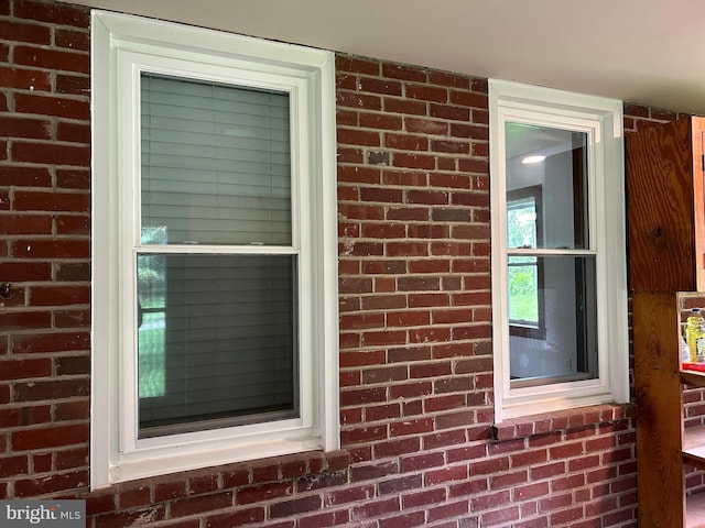 4599 Carlisle Rd, Gardners, PA 17324 - exterior view of brick siding