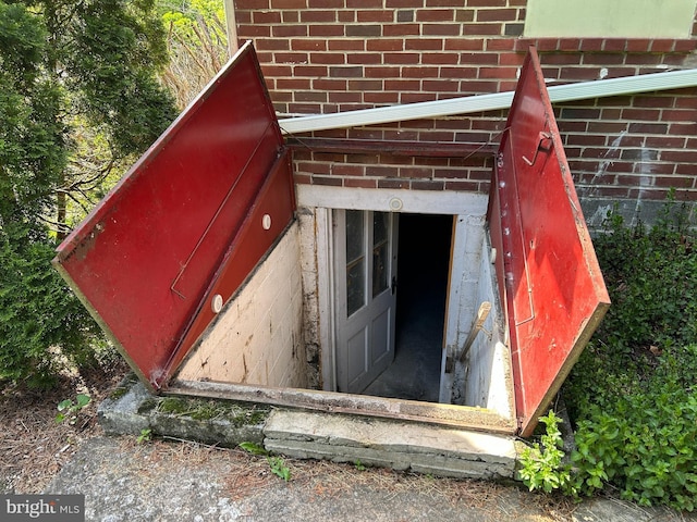 4599 Carlisle Rd, Gardners, PA 17324 - exterior view of a bulkhead entry and brick siding